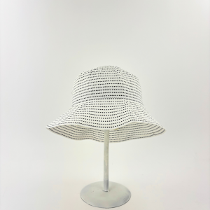 Grevi Embroidered Dot Bucket Hat