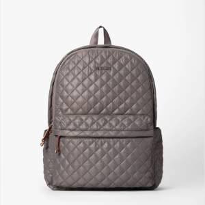 Metro Backpack Deluxe Magnet